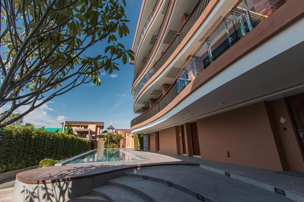 Rachabhura Hotel Ratchaburi エクステリア 写真